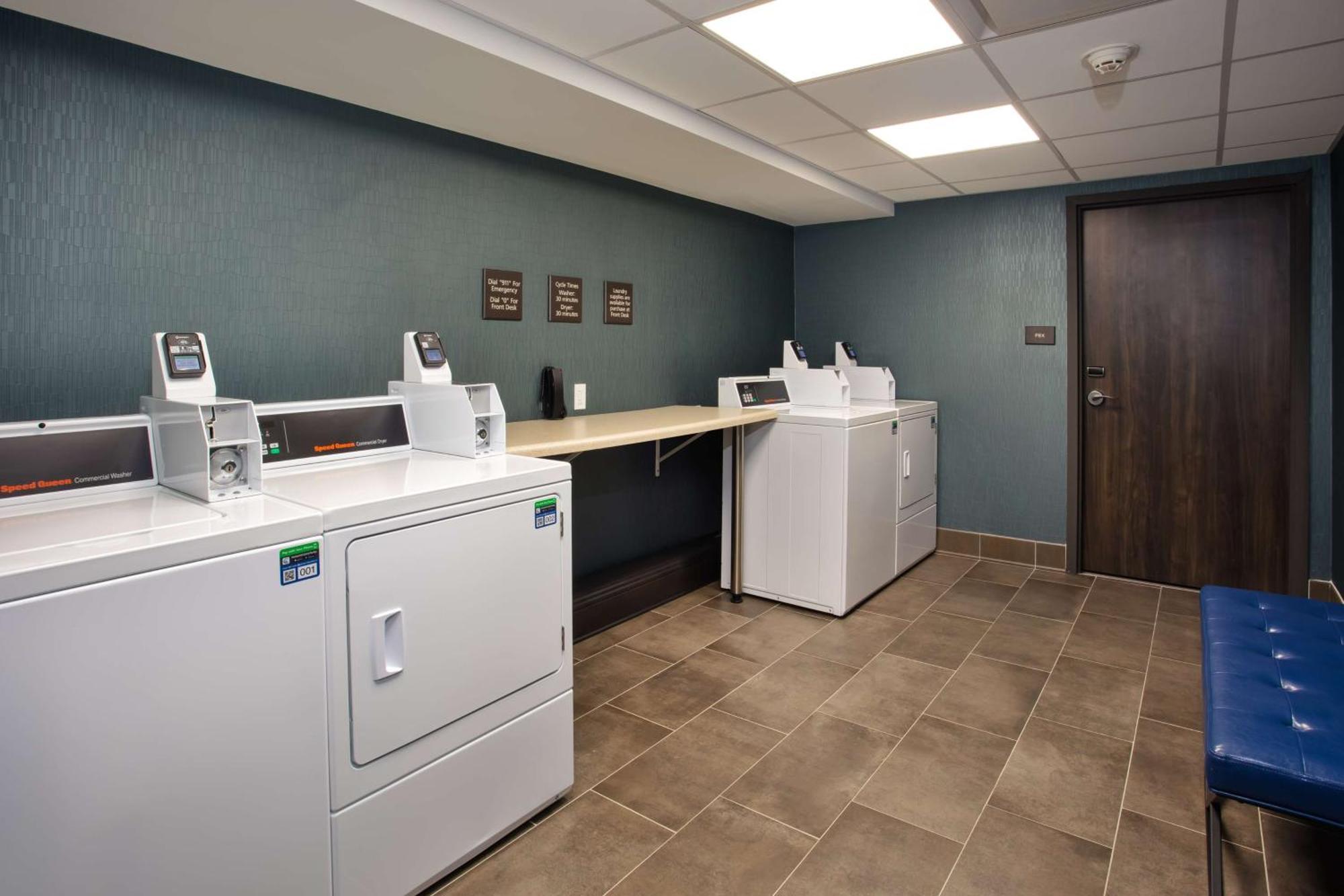 Hampton Inn Union City, Tn ภายนอก รูปภาพ