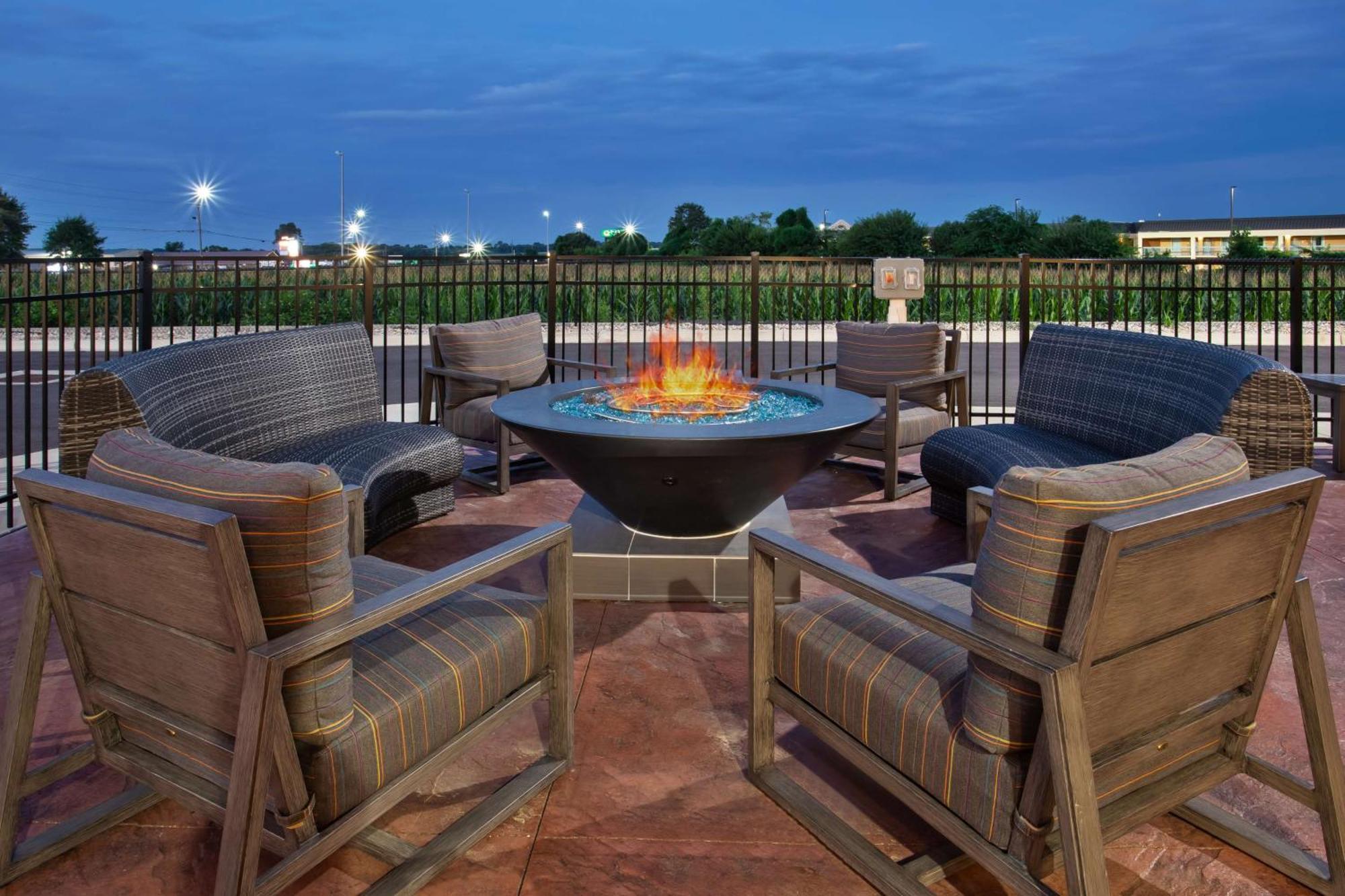 Hampton Inn Union City, Tn ภายนอก รูปภาพ